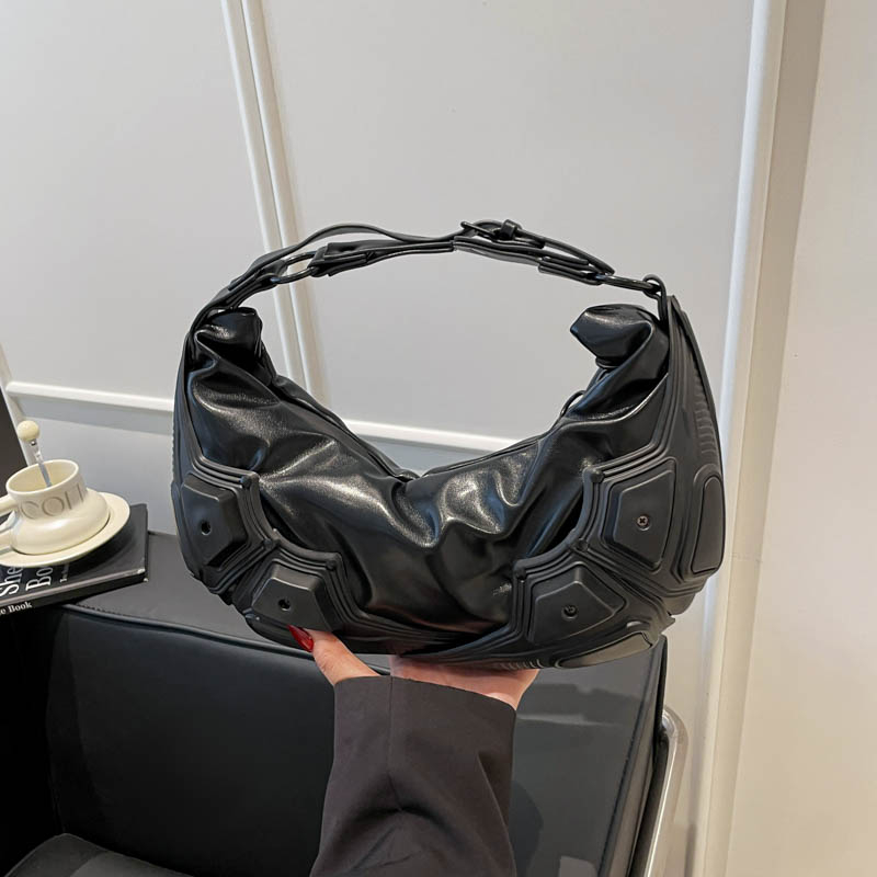 Women Bags 2026 Trends - Borsa a Mezzaluna Nera Trendy da