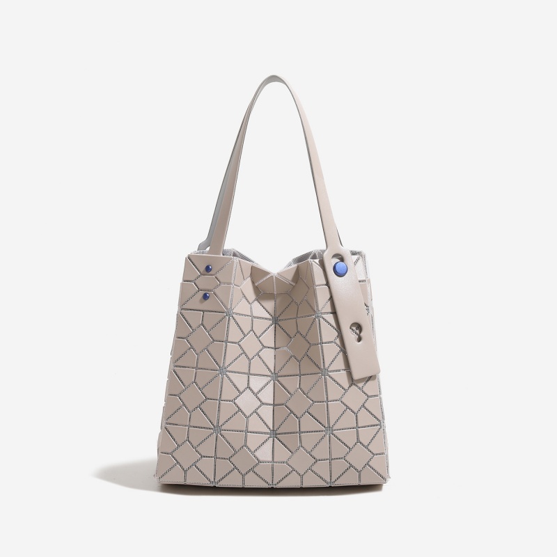 Women Bags 2026 Trends - Borsa Tote Geometrica con Diamanti alla