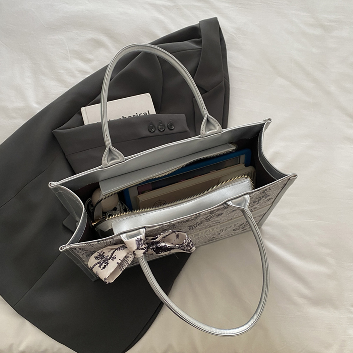 Borsa Tote Elegante di Lusso p - Women Bags On Sale recensione e prezzo